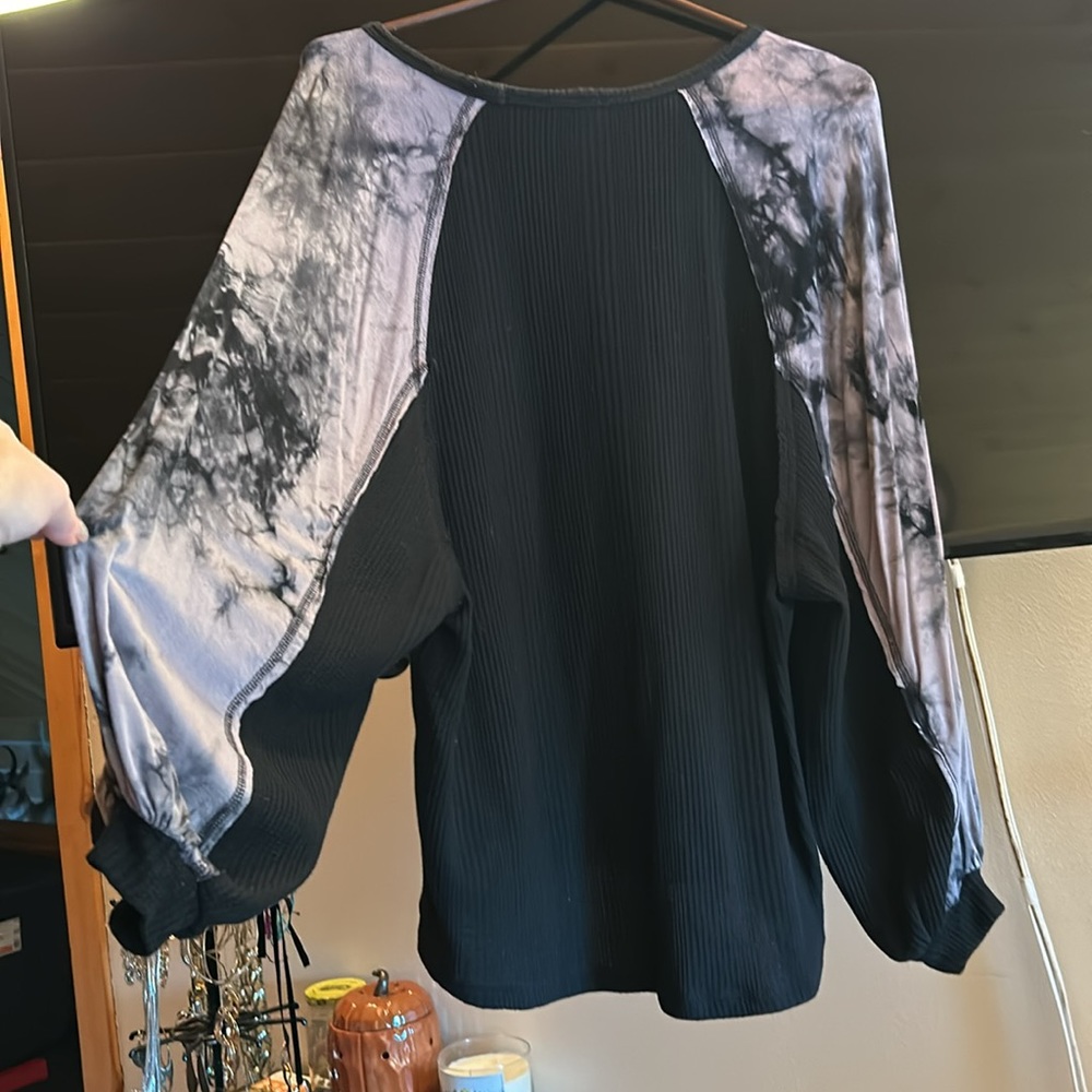 Heyson Boho top Size M Tie Dye balloon sleeves